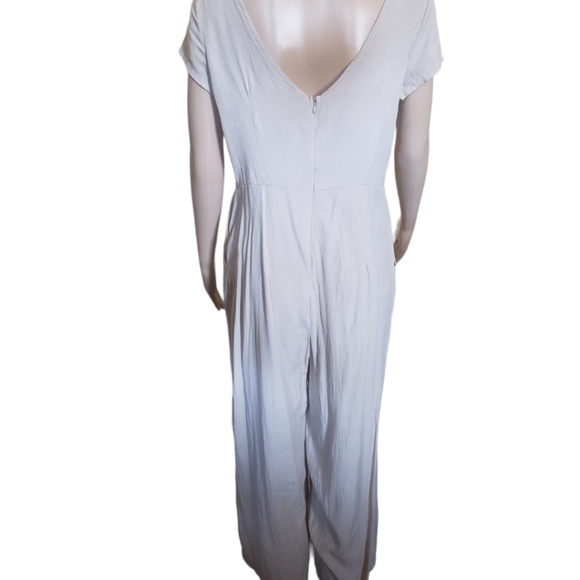 Linen Romper - Picture 5 of 10